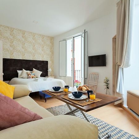 Hostly Acetres 1A Loft In City Center, Comunal Terrace, Fibre,Parking Optional Siviglia Esterno foto