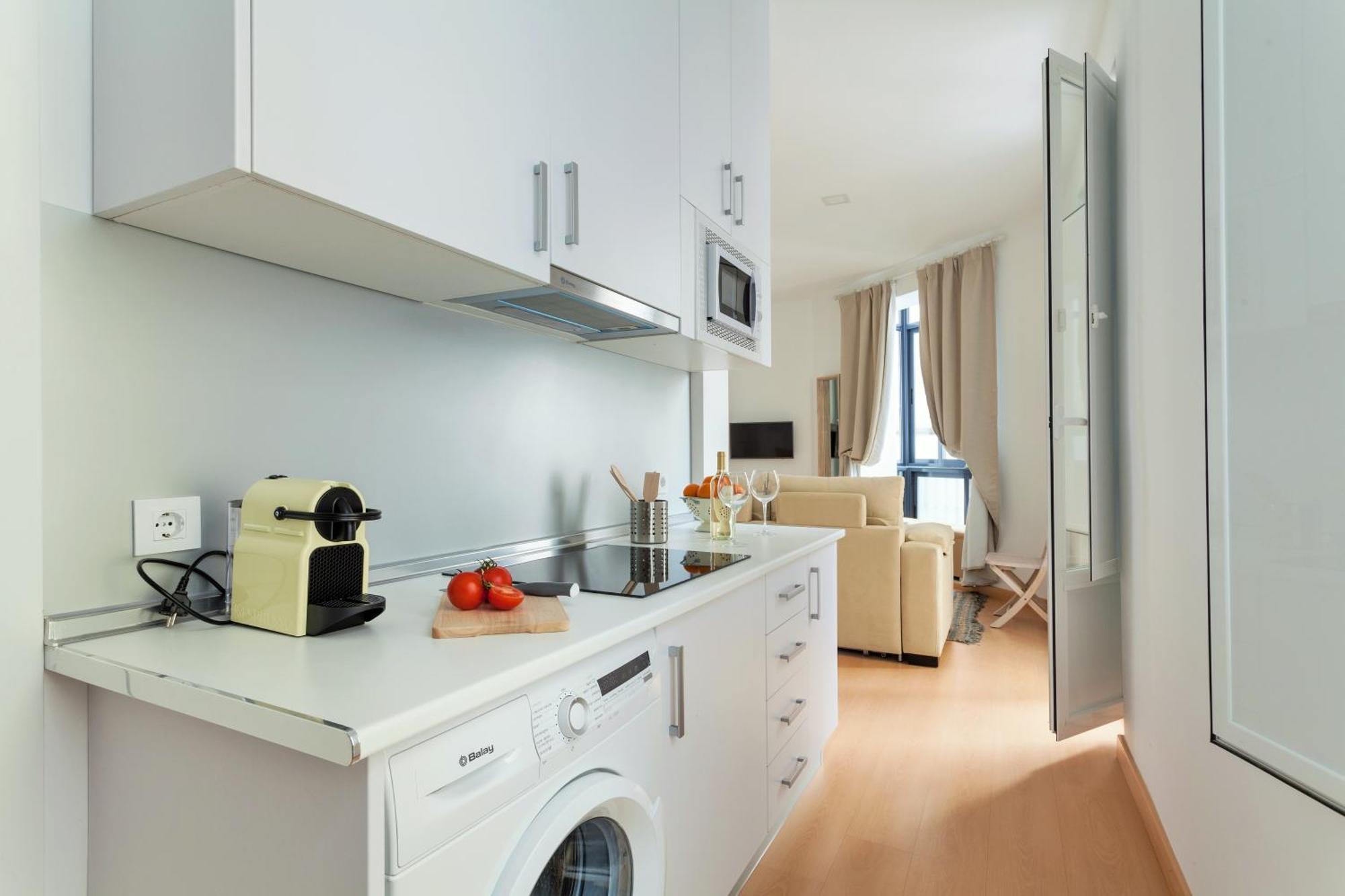 Hostly Acetres 1A Loft In City Center, Comunal Terrace, Fibre,Parking Optional Siviglia Esterno foto