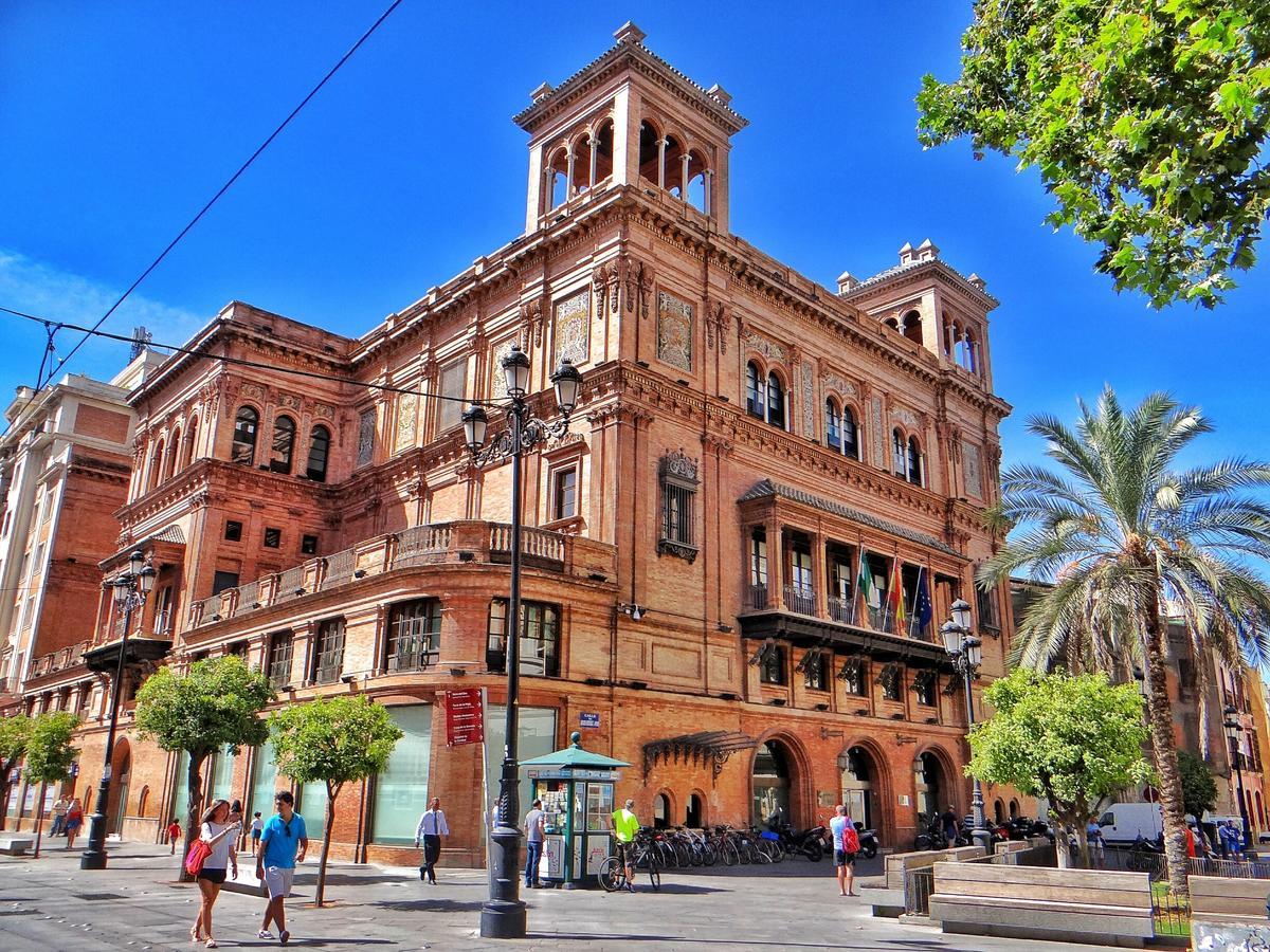 Hostly Acetres 1A Loft In City Center, Comunal Terrace, Fibre,Parking Optional Siviglia Esterno foto